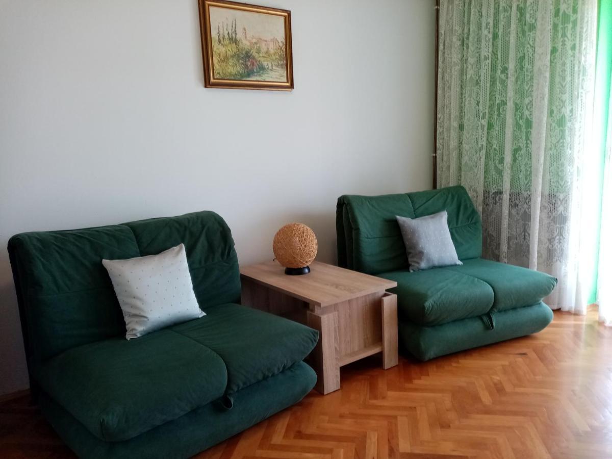 Apartman Violeta Lovran Buitenkant foto